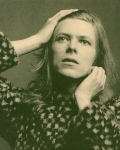 BOWIE, DAVID-A DIVINE SYMMETRY (CD+BLURAY)