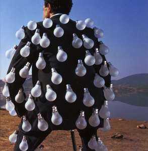 PINK FLOYD-DELICATE SOUND OF THUNDER