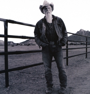 SEASICK STEVE-KEEPIN THE HORSE BETWEEN ME AND THE